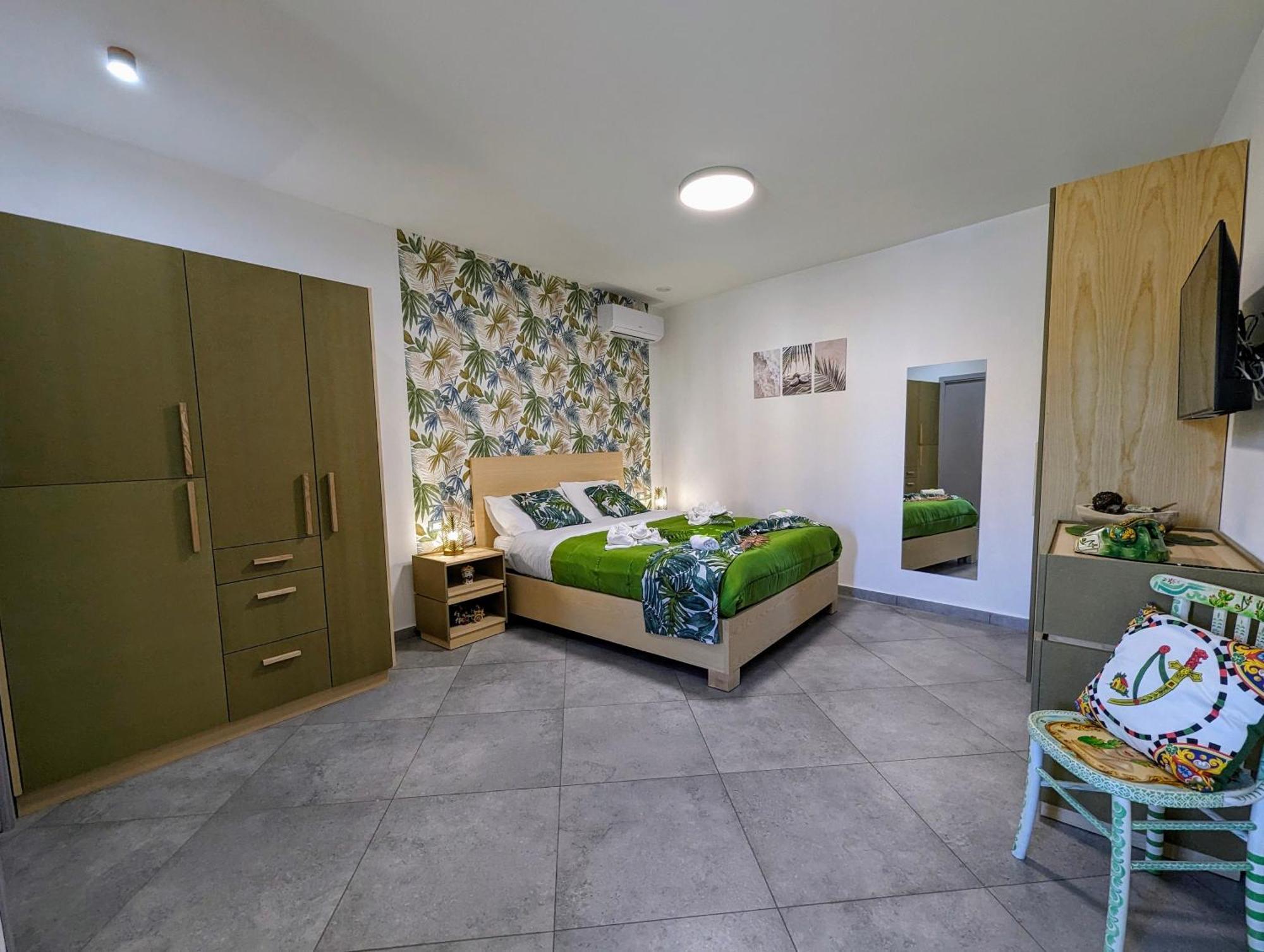 I Colori Della Sicilia Apartment Чинизи Екстериор снимка